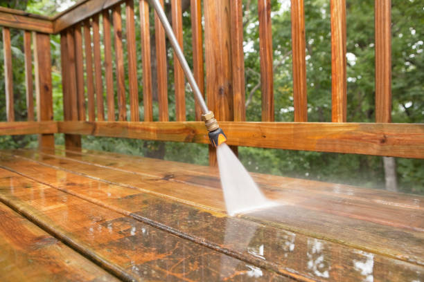 Best Animal Enclosure Cleaning  in Menlo Park Terrace, NJ